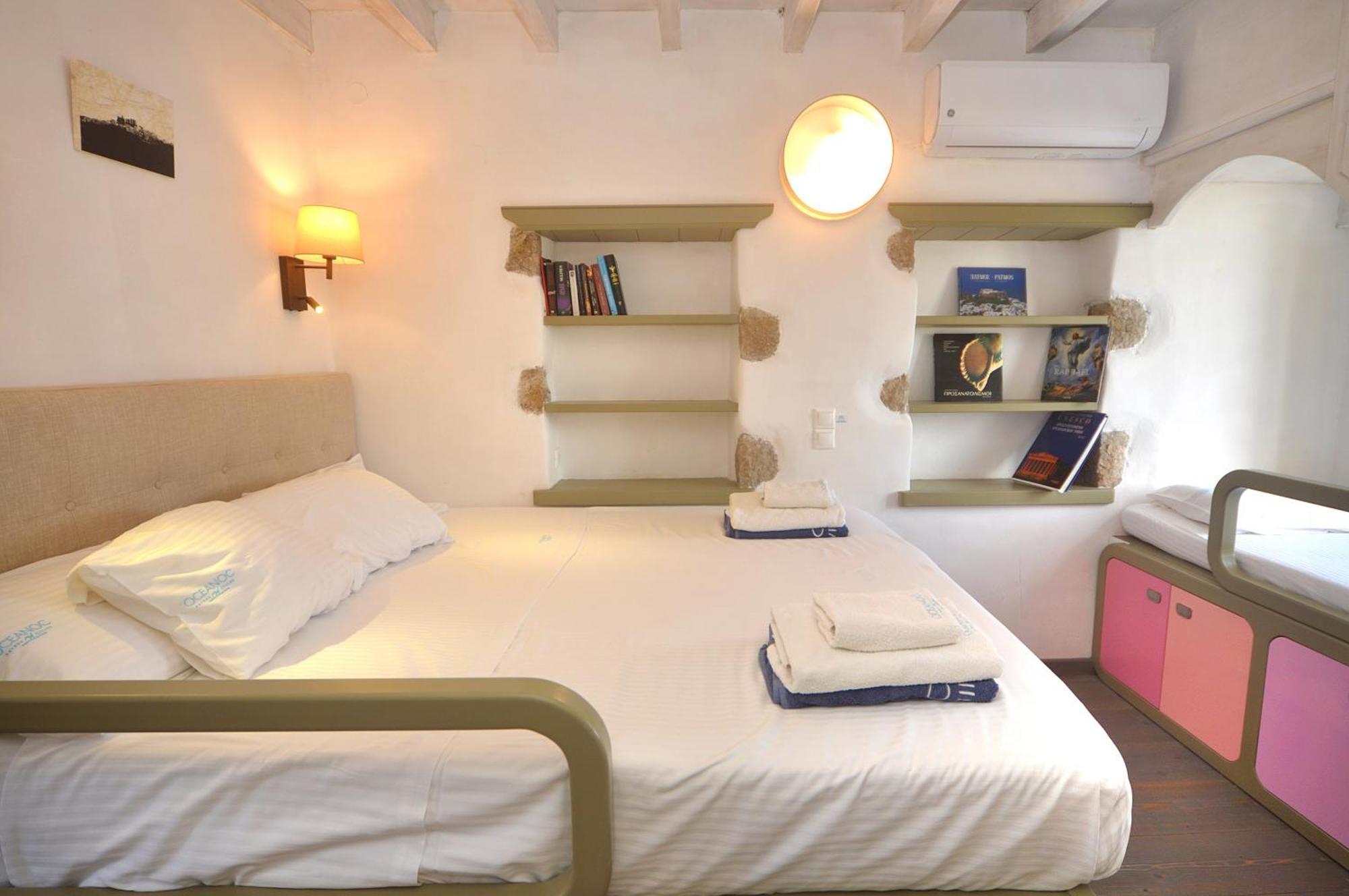 Patmos Exclusive Villas Skála Værelse billede