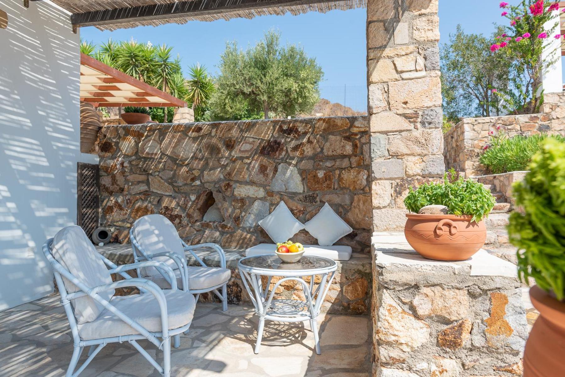 Patmos Exclusive Villas Skála Værelse billede